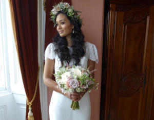 Bride & Bouquet before ceremony